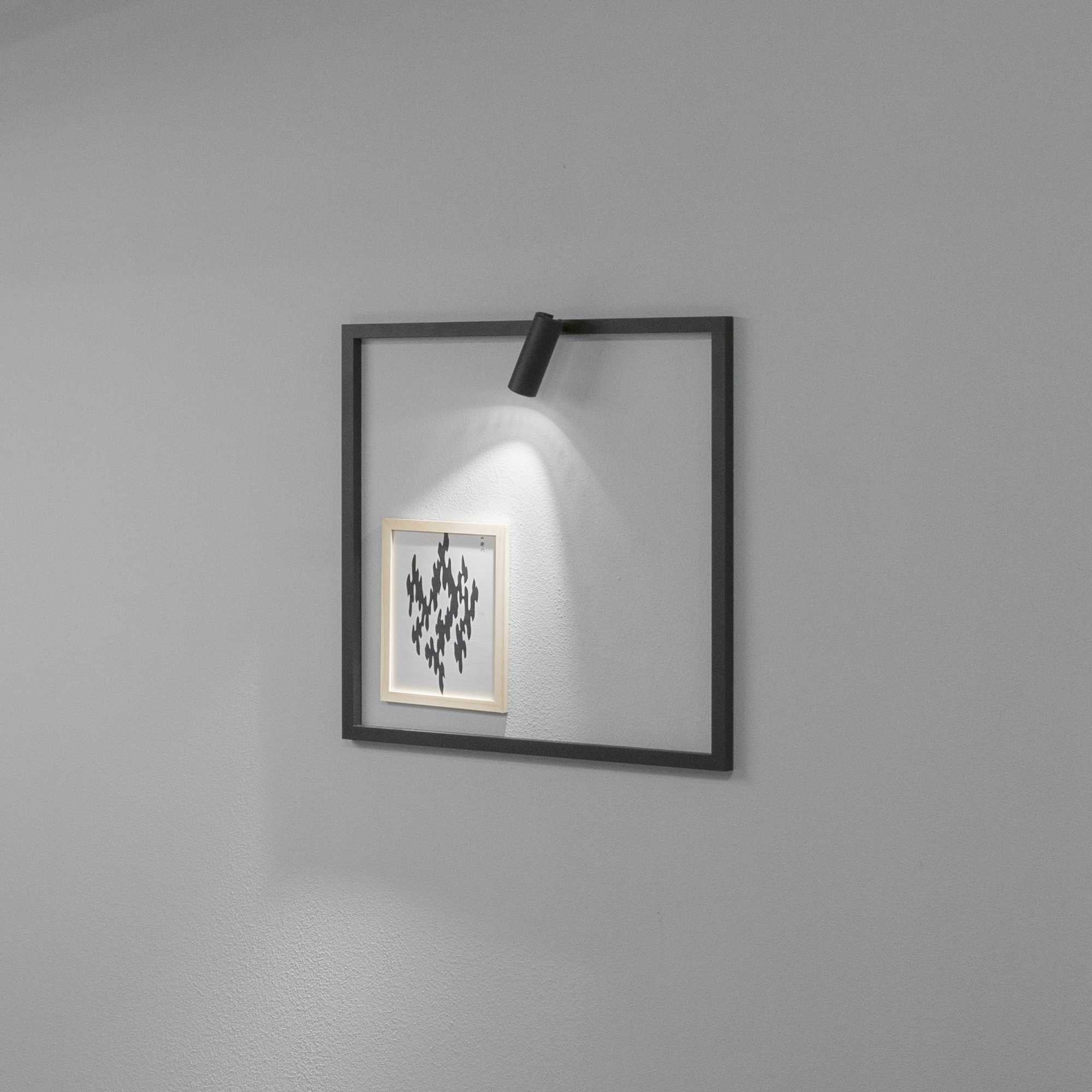 Syntesi LED Wall Light Fitting - Black/White Finish - Cusack Lighting