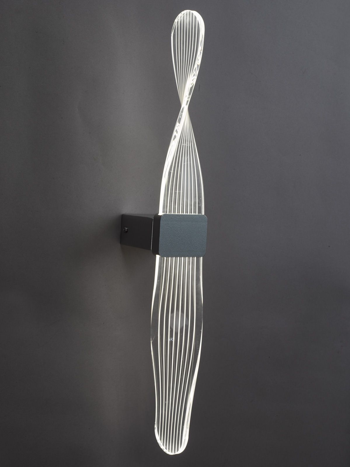 Twist Wall Light Acrylic Silver LED