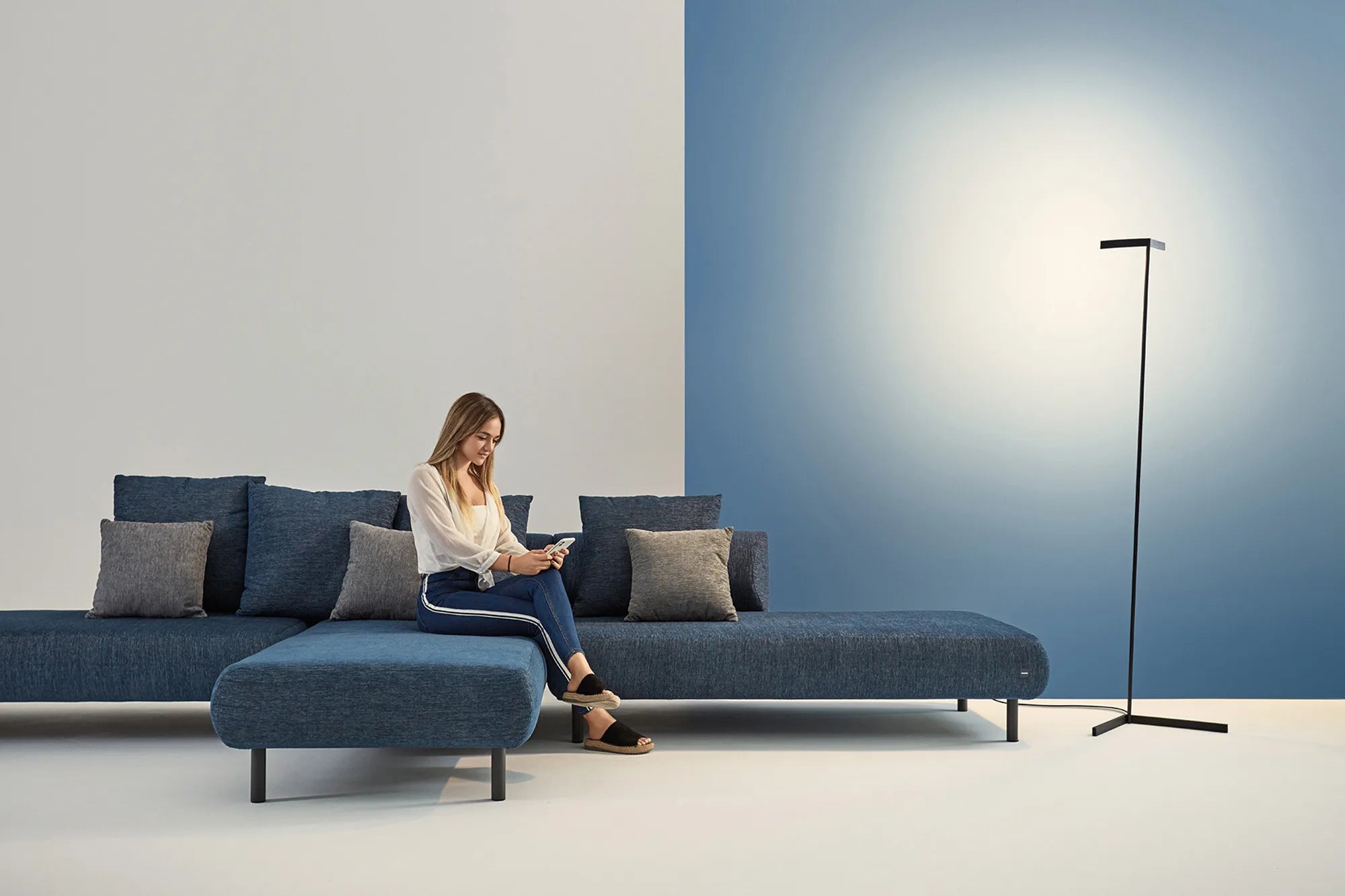 Vector Floor Lamp White, Black, Brown, Gold Finishes