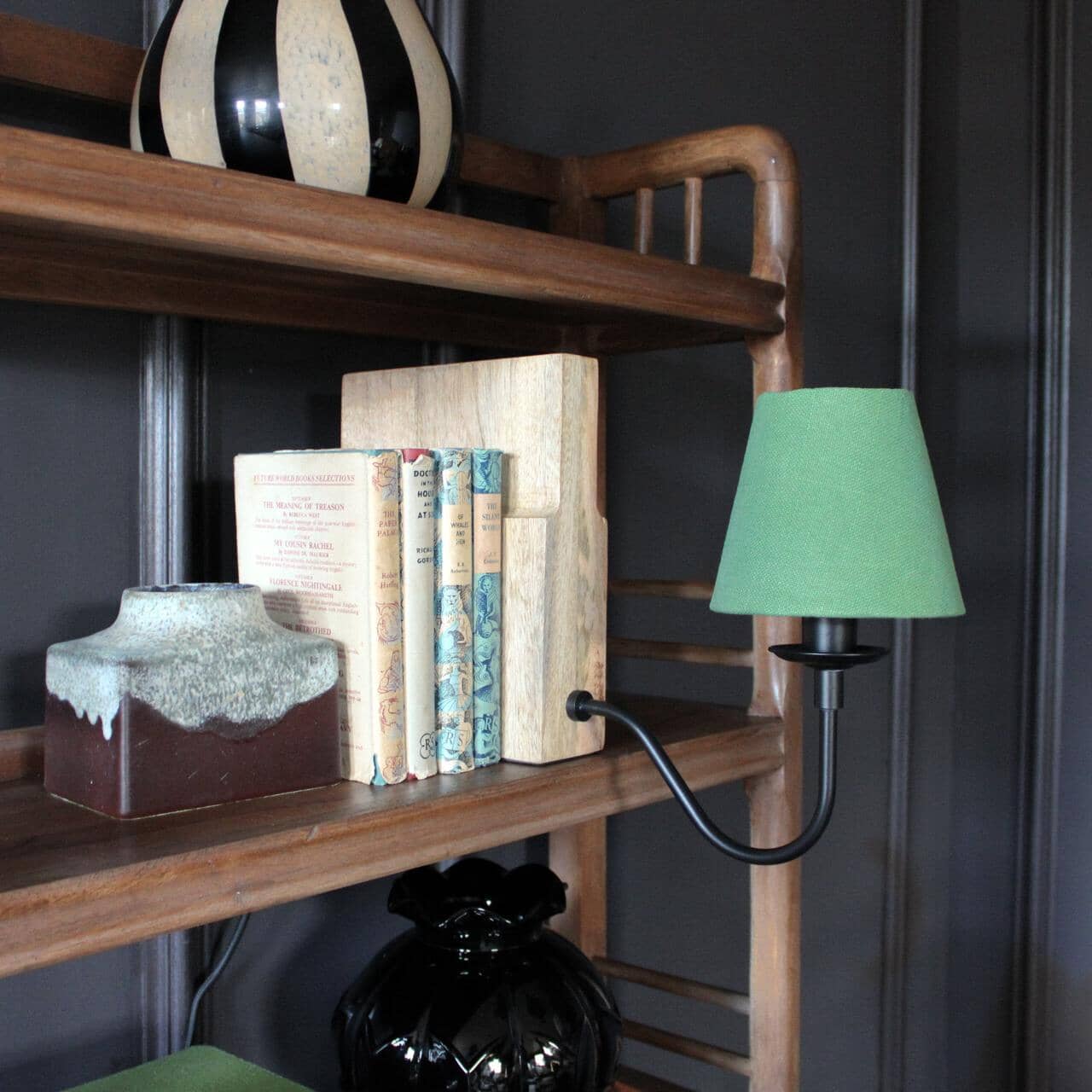 Teoranta Wooden Bookshelf Lamp- Green/ White Shades