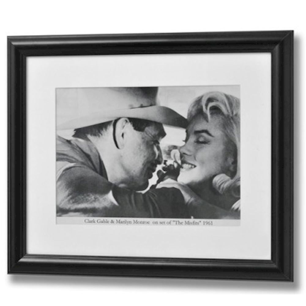 Clark & Marilyn Framed Print 38x30cm - Wall Art Framed