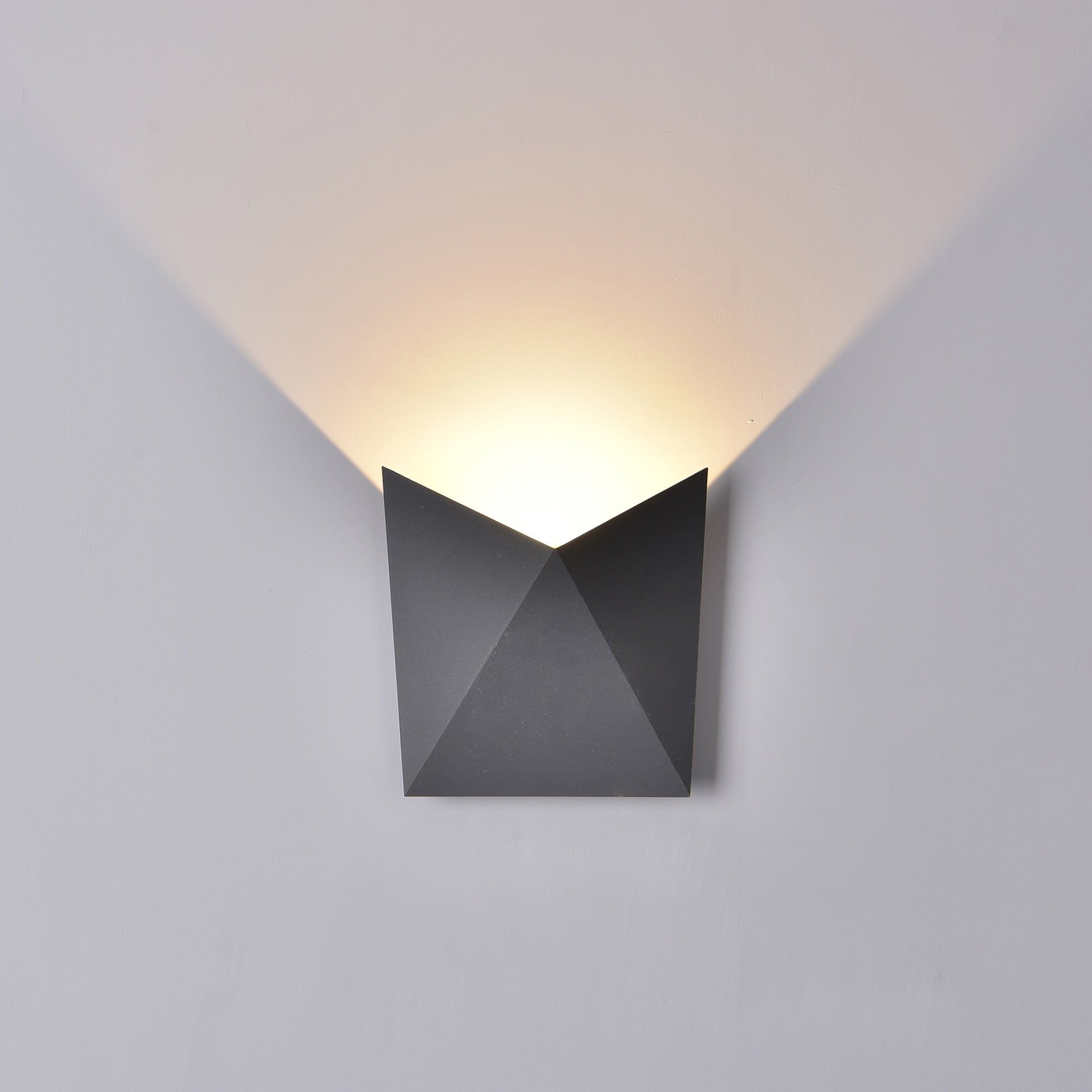 Triax Wall Lamp, 8W LED, 3000K, 750lm, IP54, Anthracite, 3yrs Warranty